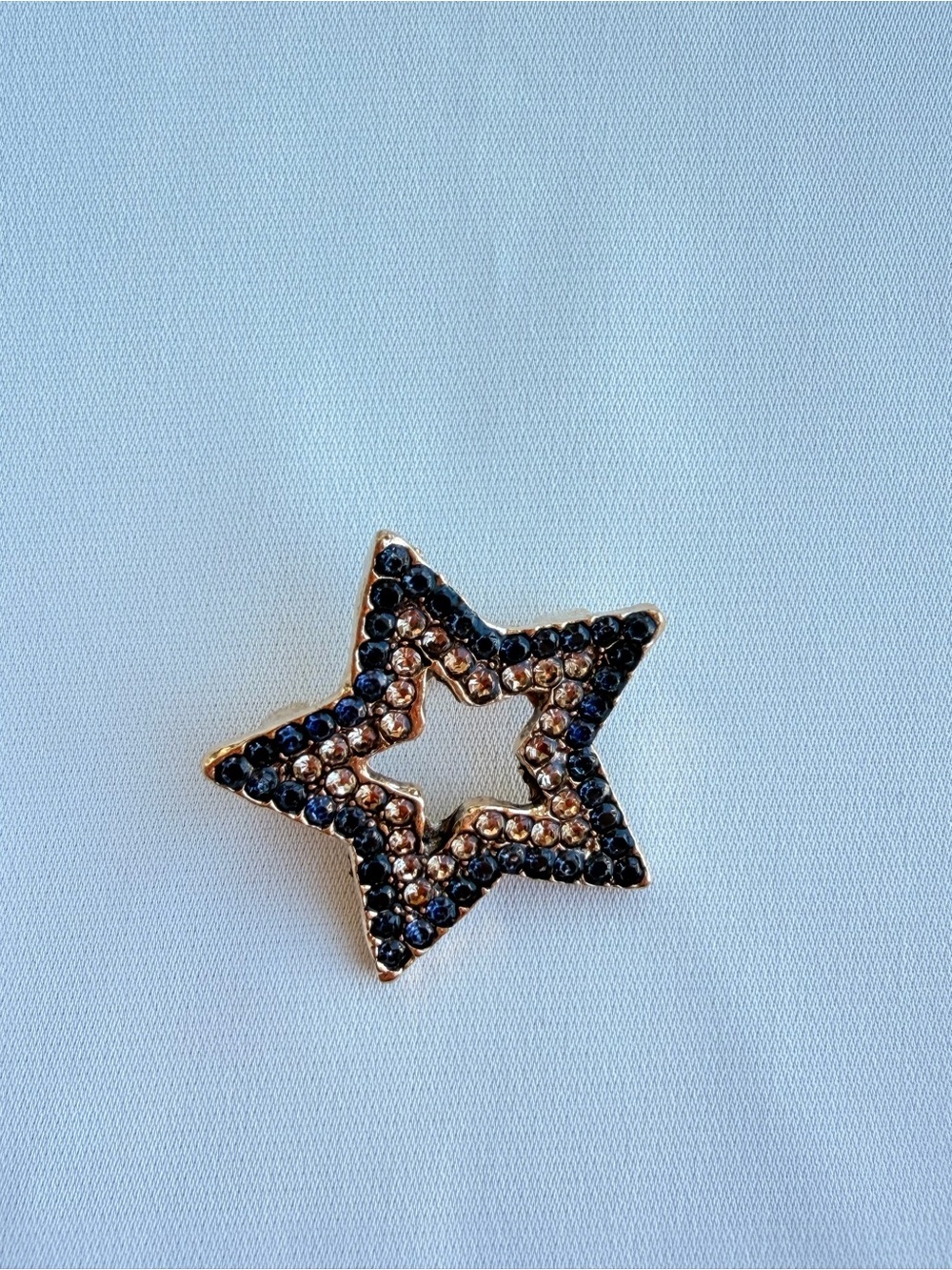 Gold Star Brooch with Blue and Champagne Crystals - Picture 6 of 6
